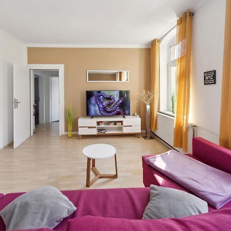 Schoenes Ferien-Appartement Fuer Bis Zu 6 Personen Halberstadt Exterior foto