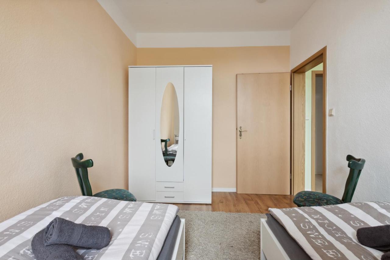 Schoenes Ferien-Appartement Fuer Bis Zu 6 Personen Halberstadt Exterior foto